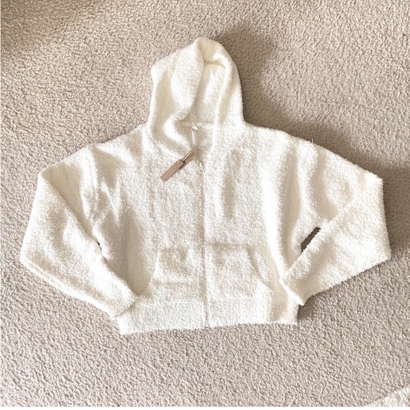 SKIMS Tops - SKIMS Cozy Cropped Hooded Jacket in Cream